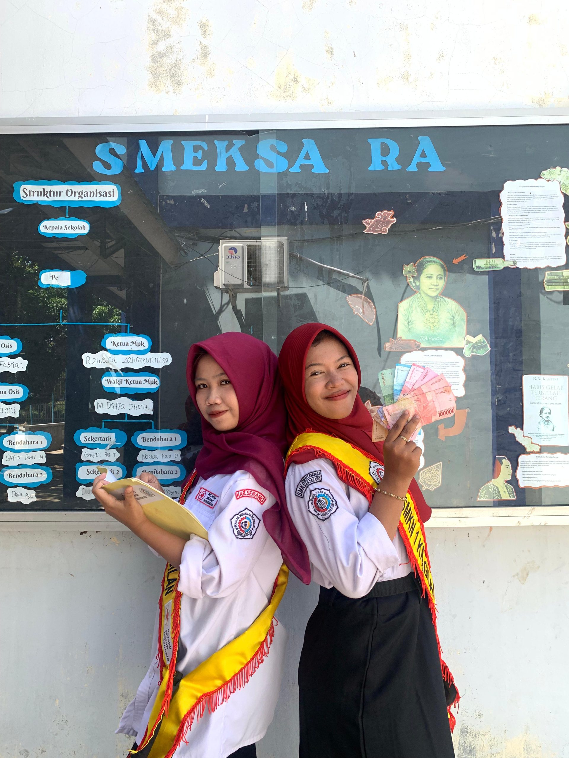 Nur Putri Ayu, Eka Fitriyani 